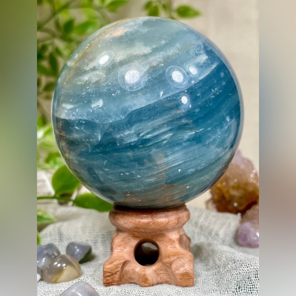 2460 Blue Onyx Crystal Sphere - Picture 9 of 12